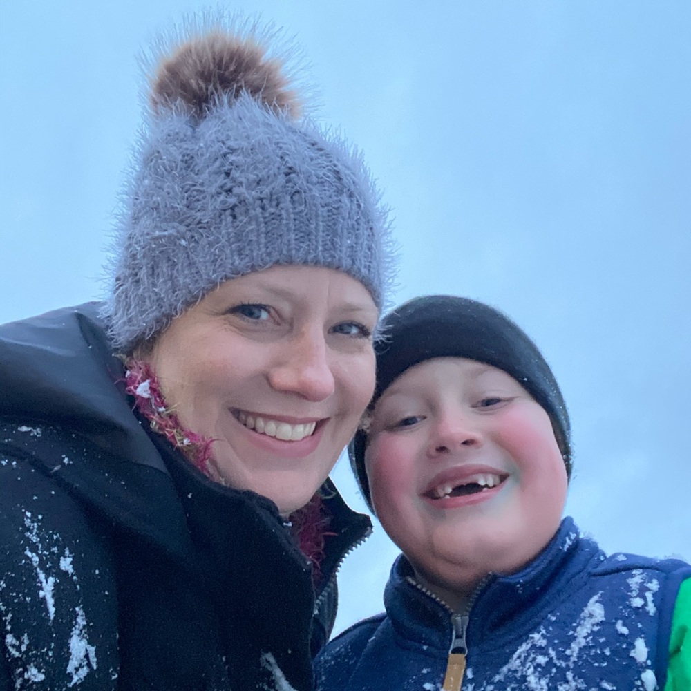 Meet your Posher, Leslie